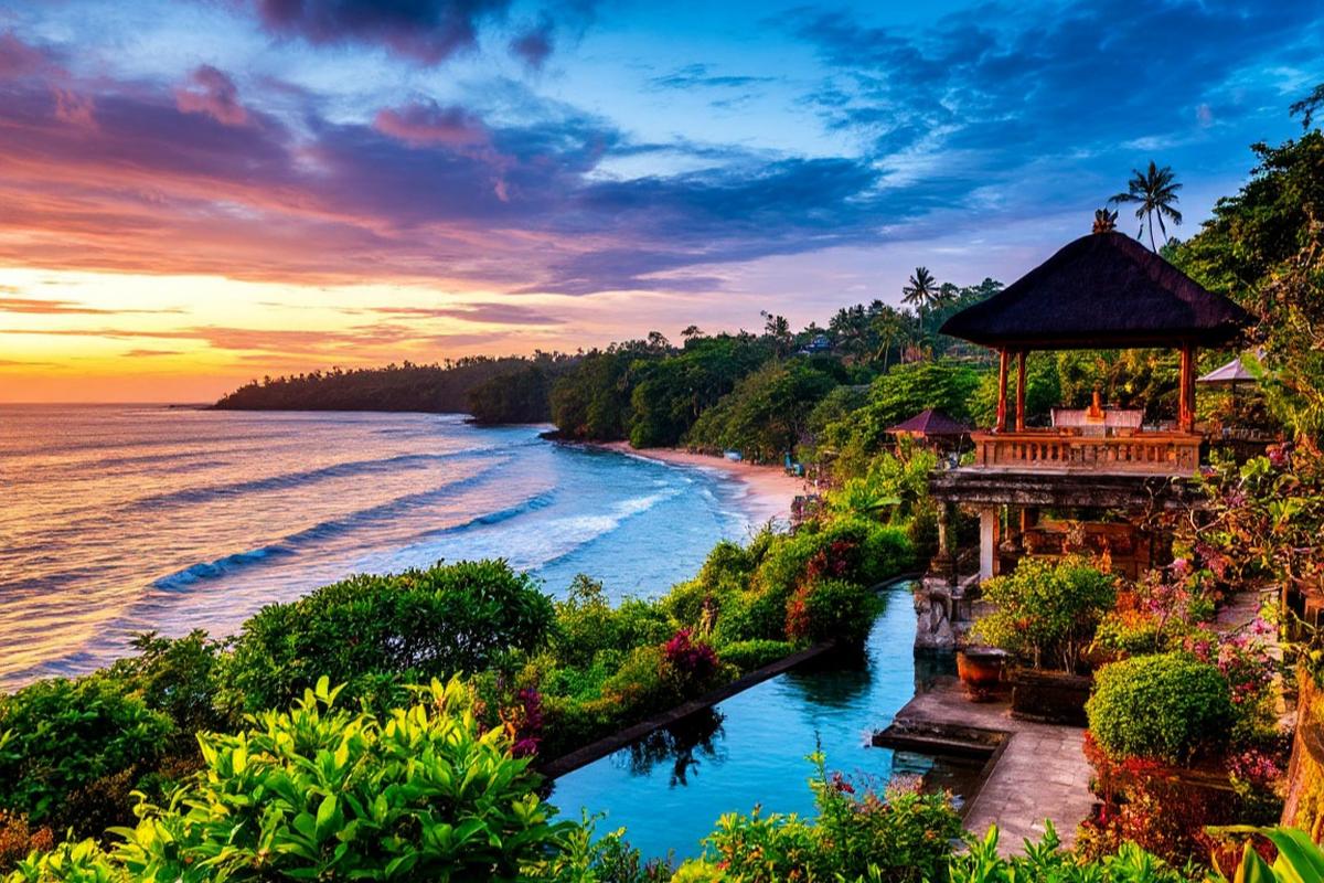 Турция бьёт рекорды, Вьетнам взлетел на 834%, а Европа забыта: как россияне перекроили карту мира в 2025 году