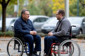 Бизнес в Хабаровском крае попросили потесниться: крупные компании обяжут брать на работу инвалидов через филиалы