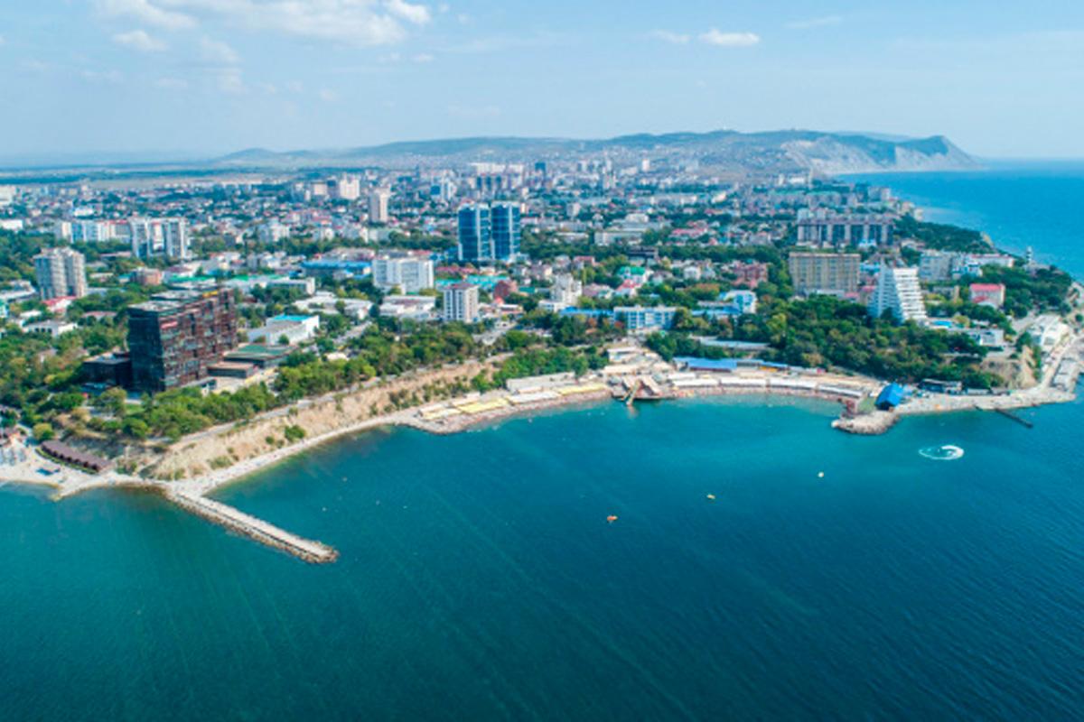 В Анапе обсудили открытие пляжей и меры поддержки курортного сезона