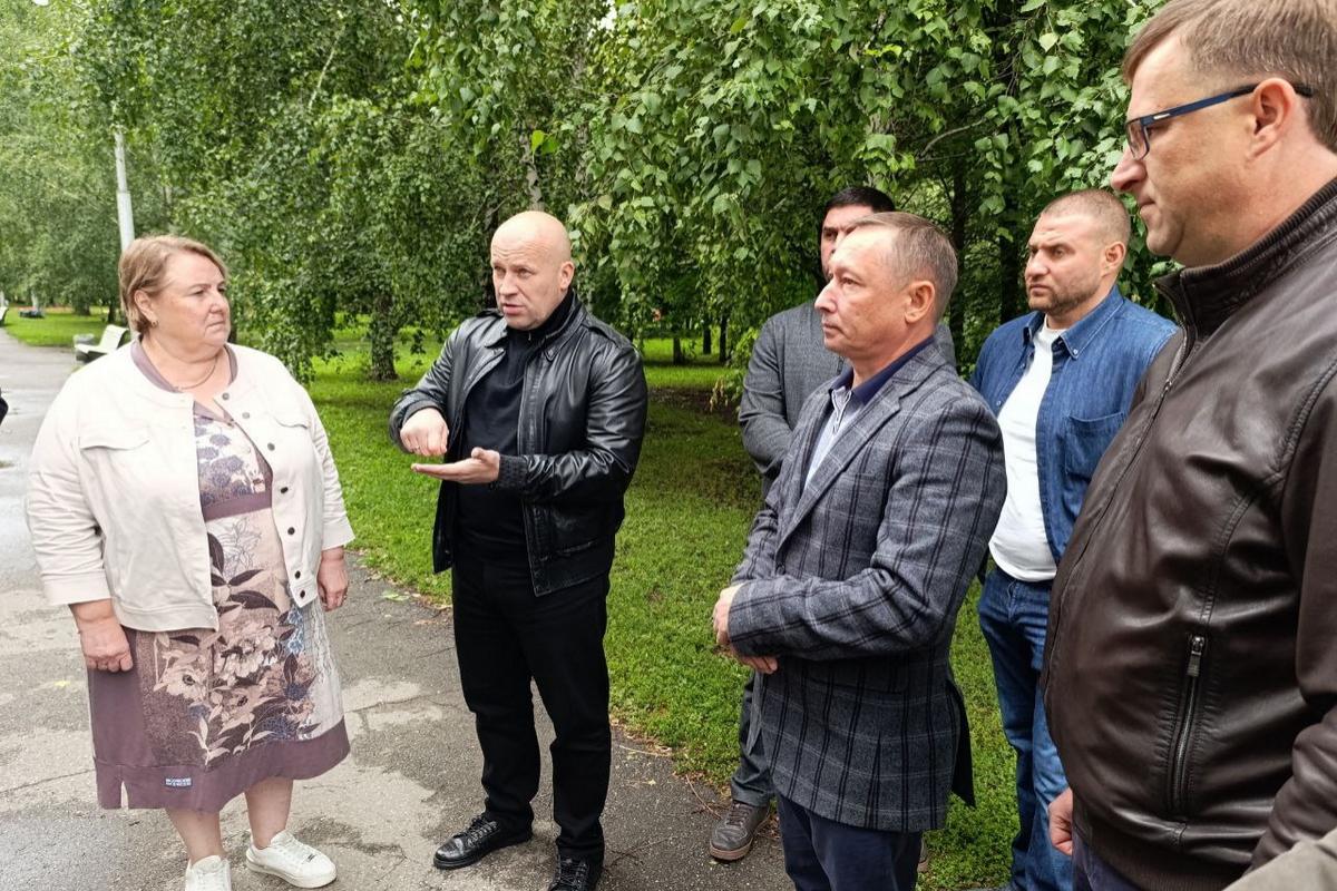 Депутаты горсовета помогают решать проблемы жителей Акатуйского жилмассива Новосибирска