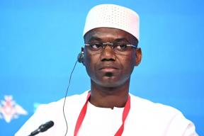 Взрыв в резиденции и бой до последнего: в Мали убит министр обороны