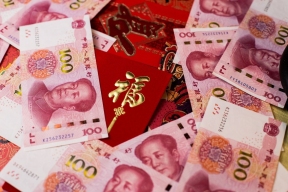 Россияне стали больше доверять юаню после введения санкций США против Мосбиржи