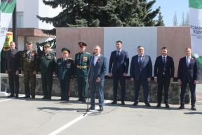 Спикер Госсовета Удмуртии Владимир Невоструев: Около 500 человек приняли участие в республиканском этапе конкурса строевой подготовки «Равняемся на Героев» в Ижевске