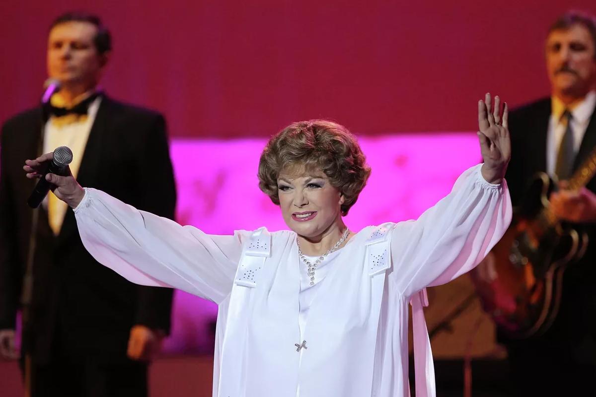 Дожив до 88 лет, Эдита Пьеха раскрыла секрет молодости: «Боюсь стать толстой»