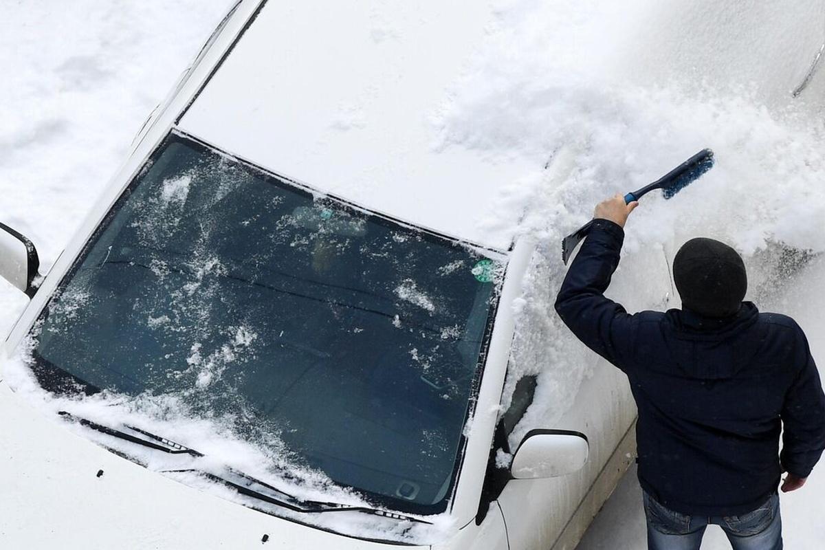 МЧС: снежная буря в Новосибирске привела к гибели одного человека