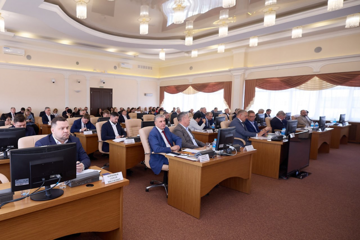 Спикер Заксобрания Владимирской области Ольга Хохлова: Расходы на социальную политику увеличили почти на 1 млрд рублей