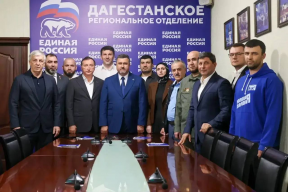 Спикер Народного Собрания Заур Аскендеров поблагодарил жителей Дагестана за активное участие в выборах депутатов Госдумы РФ и парламента республики
