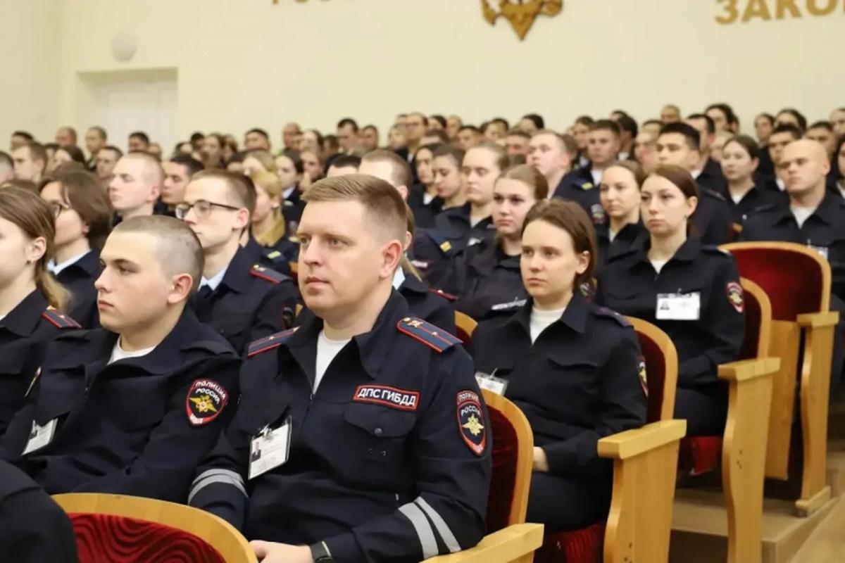В Новосибирске отпраздновали 105 лет со дня основания школы красных милиционеров