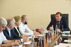 Спикер Народного Собрания Заур Аскендеров: Парламент Дагестана усилит координацию помощи между ведомствами участникам СВО и их семьям