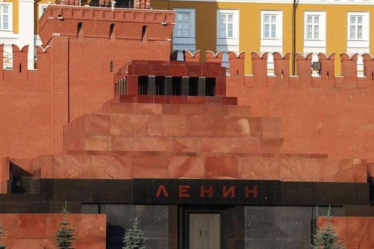 Мавзолей на Красной площади закроют на месяц