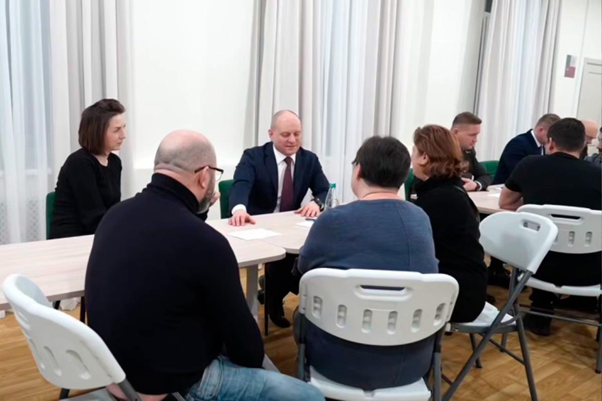 В рамках «выездной Администрации» Городского округа Пушкинский прошел первый в этом году прием жителей в поселке Челюскинский