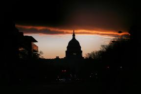 Bloomberg сообщает об уже готовых, но пока не применённых санкциях США против РФ