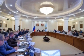 От верфей до школьных парт: рабочая поездка полпреда охватила экономику и образование Поморья