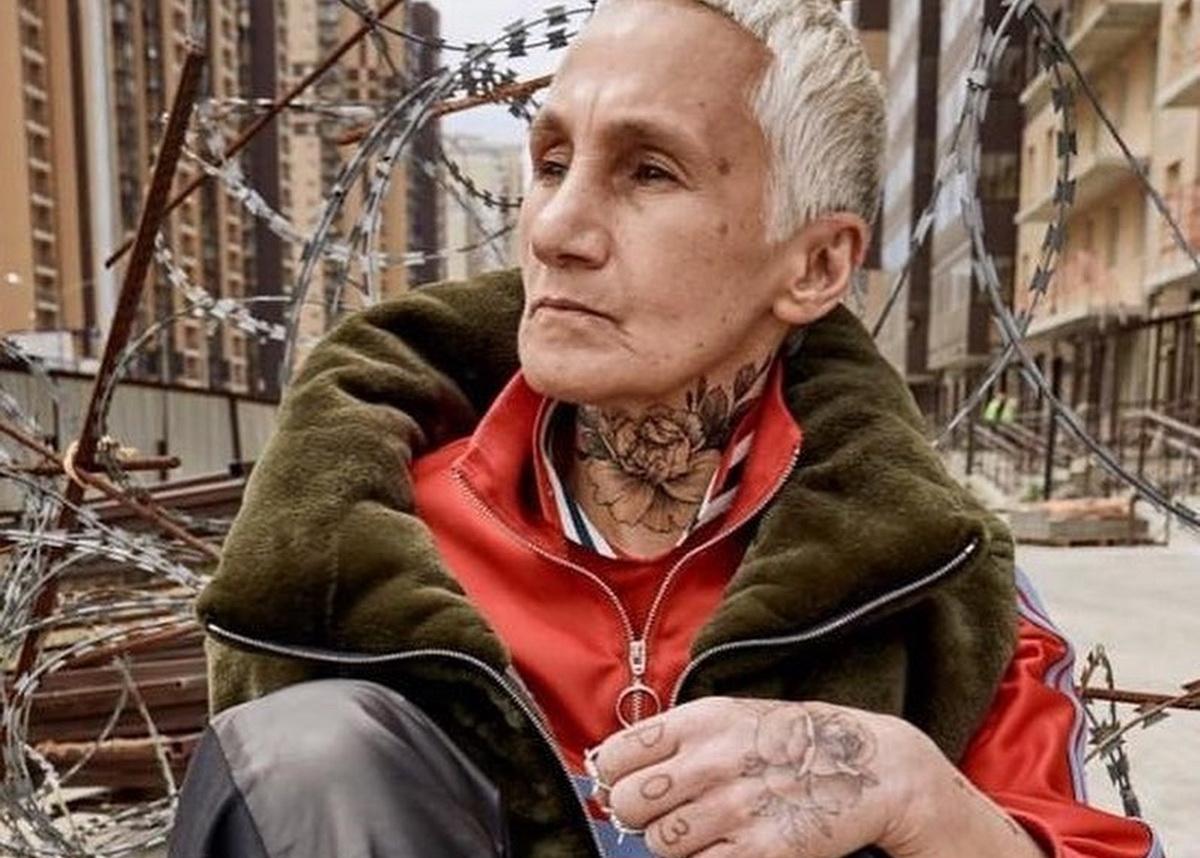 Потеряла семью в один год: ее спас священник, и она нашла свой «наркотик». Роза Хайруллина – наша киноинопланетянка