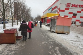 «Грязь и неэстетичный вид»: уличная торговля рыбой в Петрозаводске вызывает недовольство