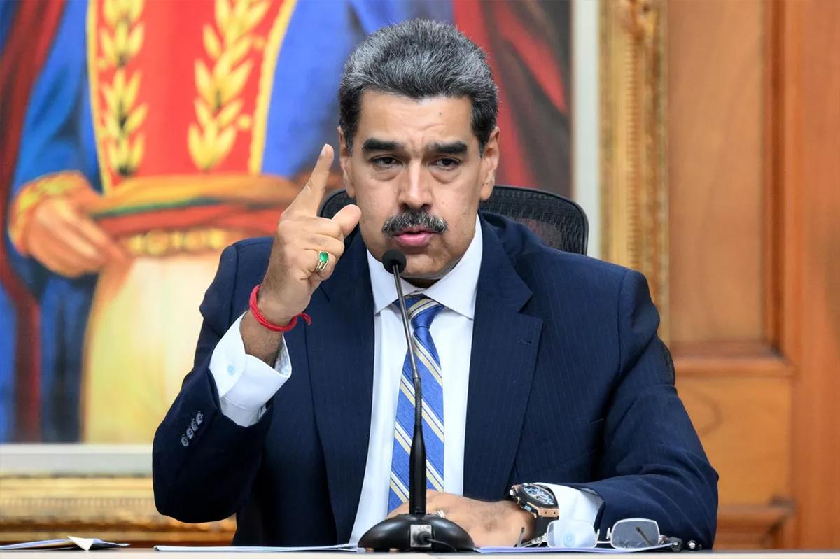Адвокат Мадуро обвинил Белый дом в саботаже защиты: Каракас готов платить, но OFAC блокирует переводы