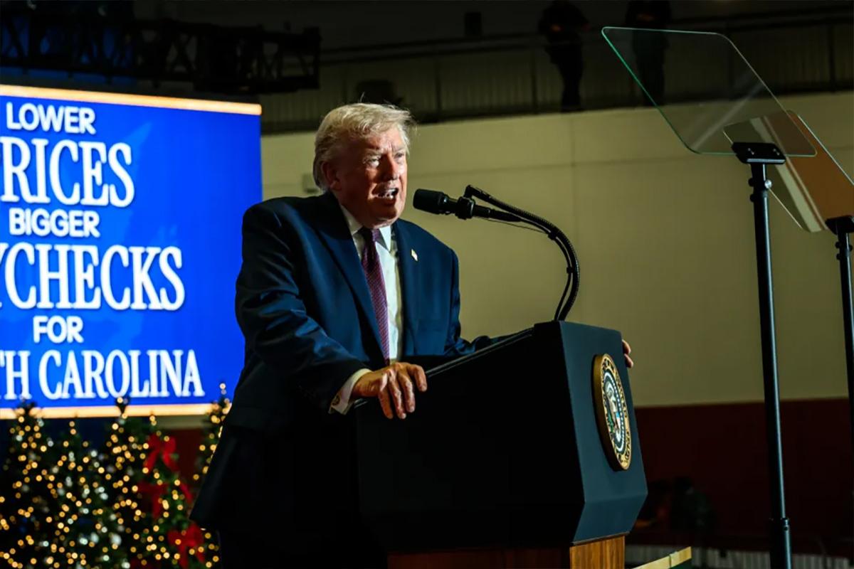 Трамп заявил о тяжелом положении экономики России