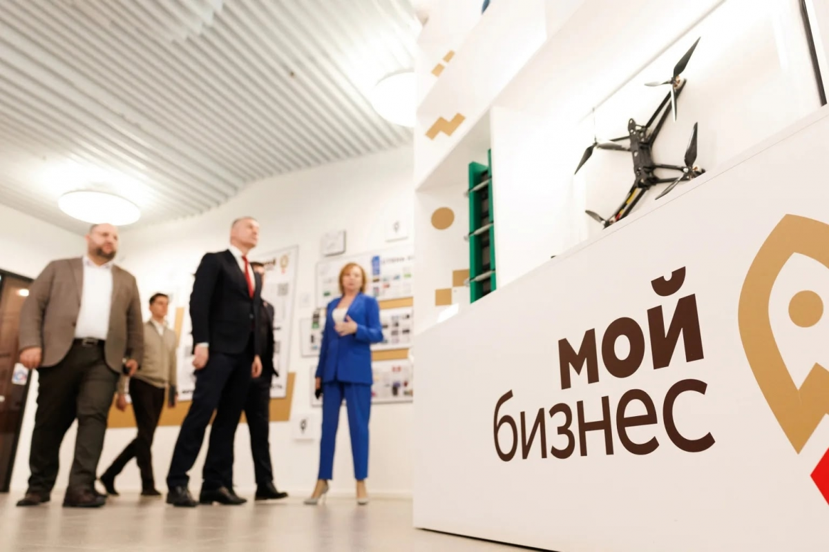 Спикер Заксобрания Челябинской области Олег Гербер: В ходе выездного заседании комитета по экономической политике депутаты оценили работу центра «Мой бизнес»