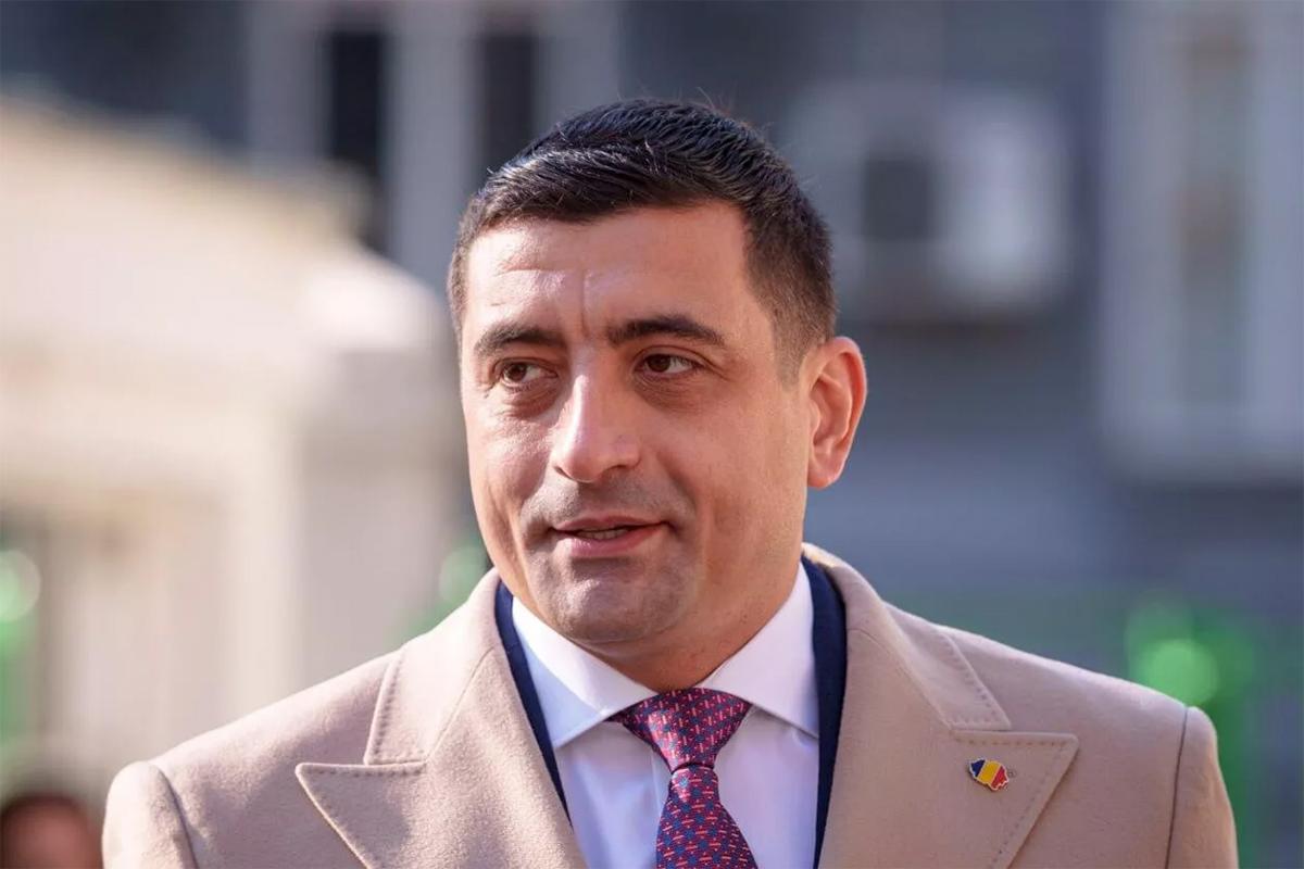 Европейские чиновники встревожены возможным объединением Орбана, Симиона и Фицо