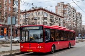В Новосибирске три маршрута уйдут в объезд на девять дней: остановка «Улица Островского» станет недоступной
