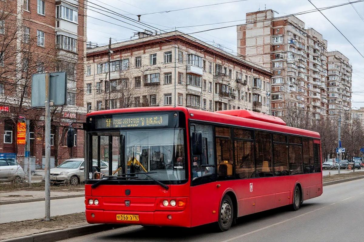 В Новосибирске три маршрута уйдут в объезд на девять дней: остановка «Улица Островского» станет недоступной