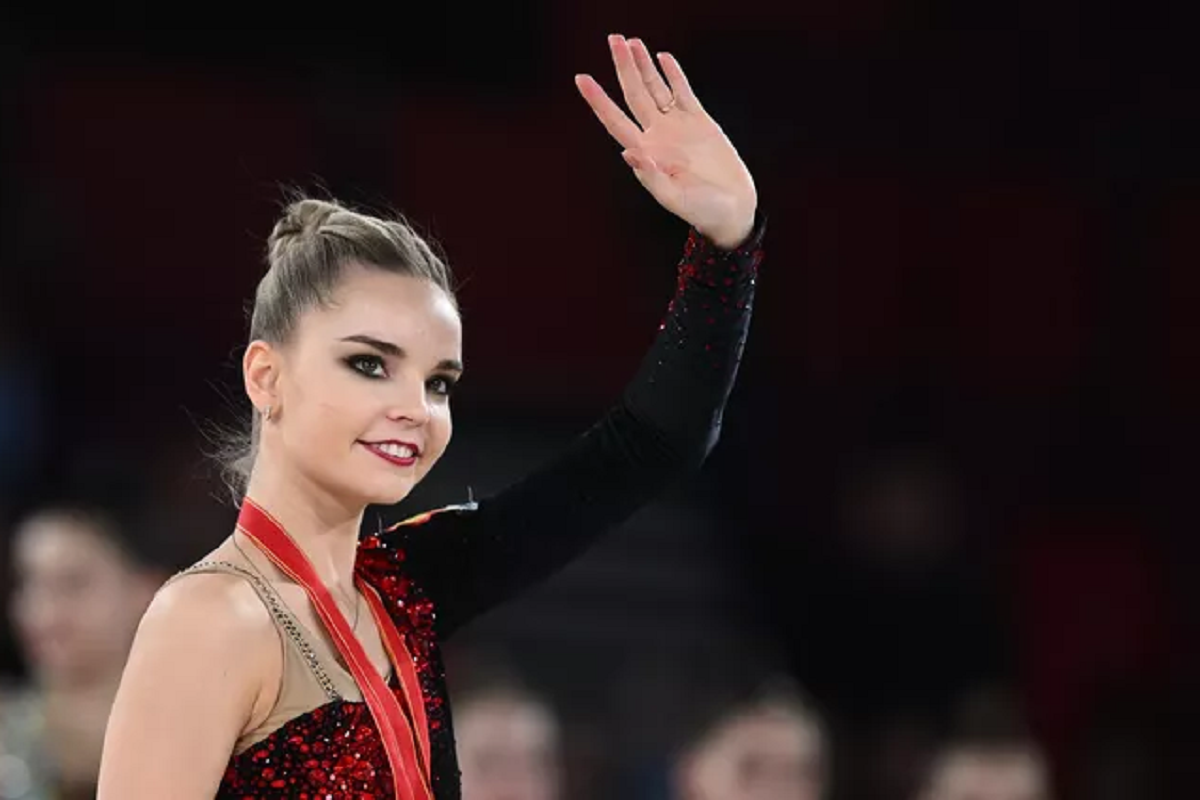 Не хочу жертвовать семьей: Дина Аверина рассказала, почему не стремится развивать карьеру