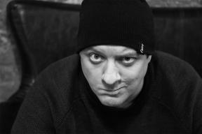 Прах звезды «Полицейского с Рублевки» Романа Попова развеяли над морем в Сочи: последняя воля выполнена