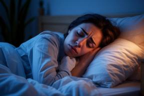 Терапевт назвал оптимальную продолжительность дневного сна