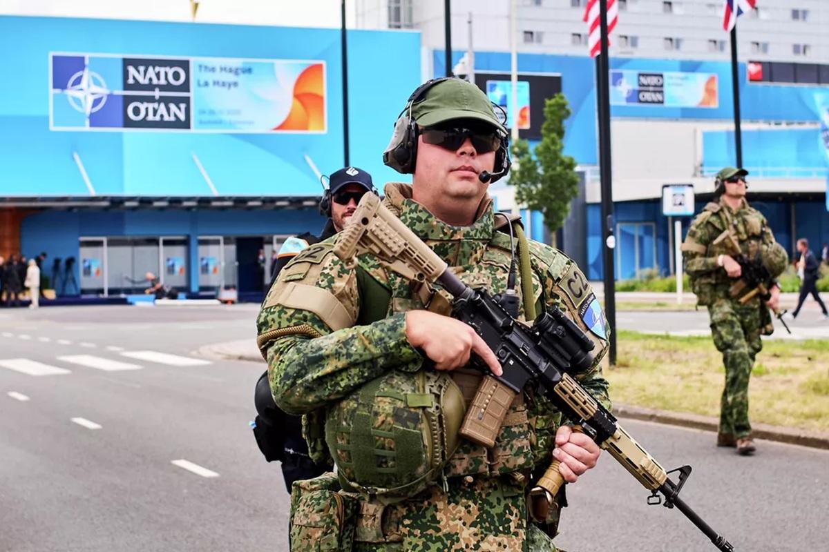 США предложили Украине защиту по принципу НАТО, но взамен требуют ухода из Донбасса