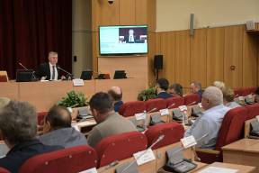 Спикер Заксобрания Роман Береснев: На содержание дорог вне населенных пунктов дополнительно выделят 120 млн рублей