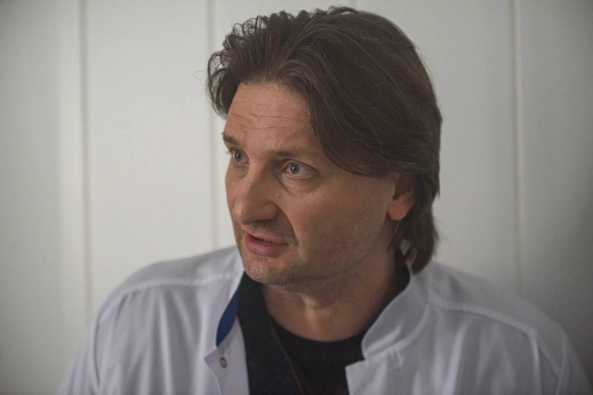 Народный артист Эдгард Запашный попал в больницу в больницу в ЛНР во время поездки