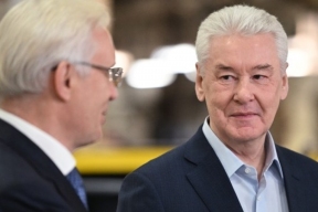 Собянин на ПМЭФ подписал соглашение о строительстве автомобильного завода в Москве