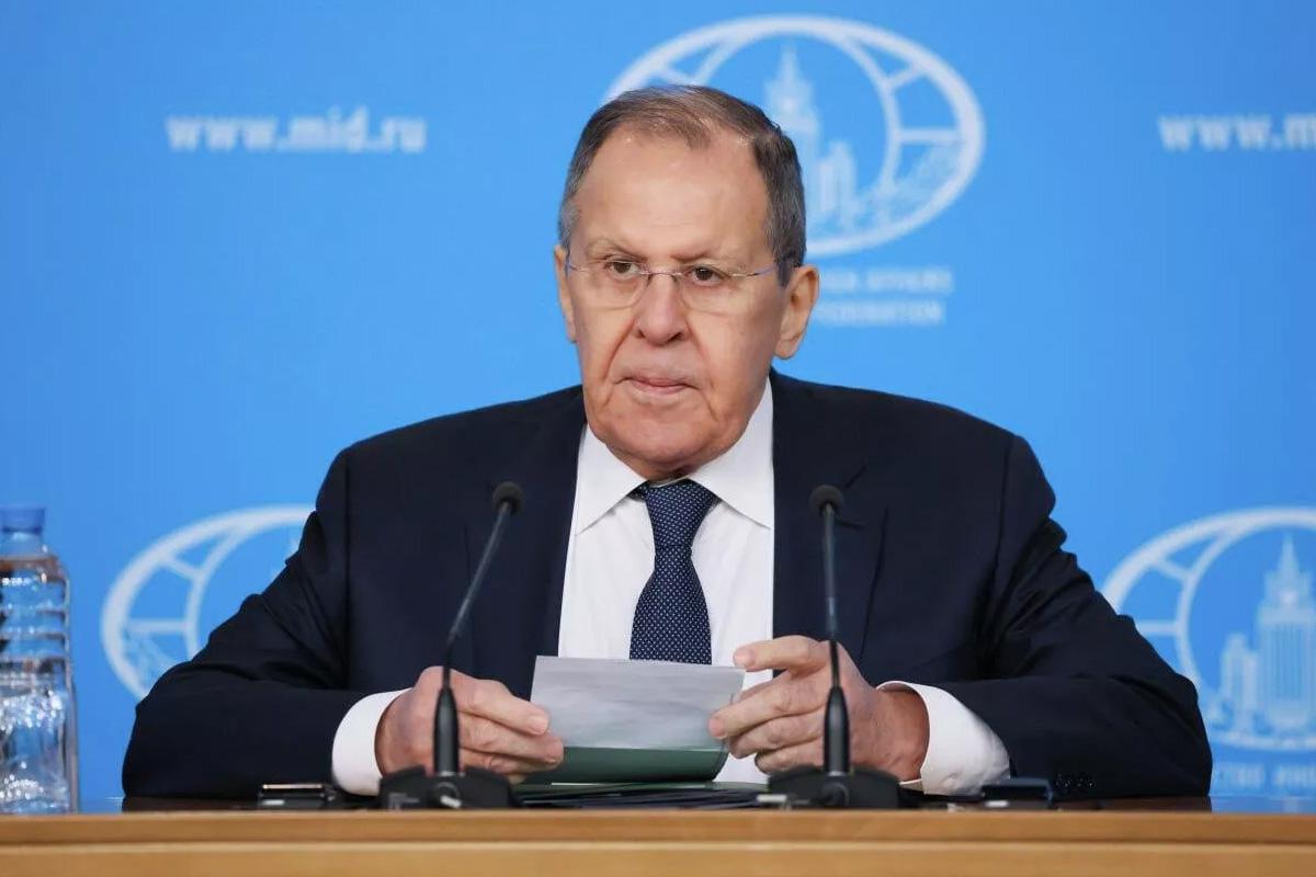 Лавров признал: Россия щадит территории с русскими людьми, хотя могла бы бить сильнее