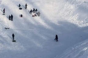 Катание на санках на Змиевке: власти Ростова и местные жители негодуют