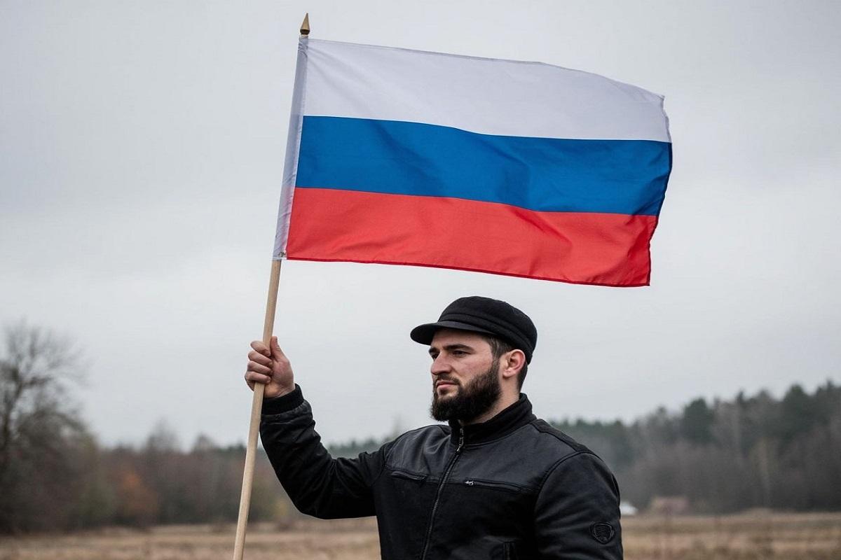 Ускоренная депортация мигрантов: законопроект МВД и позиция депутата Матвеева