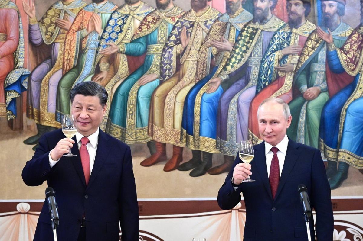Путин и Си Цзиньпин подписали 20 документов по итогам встречи в Пекине