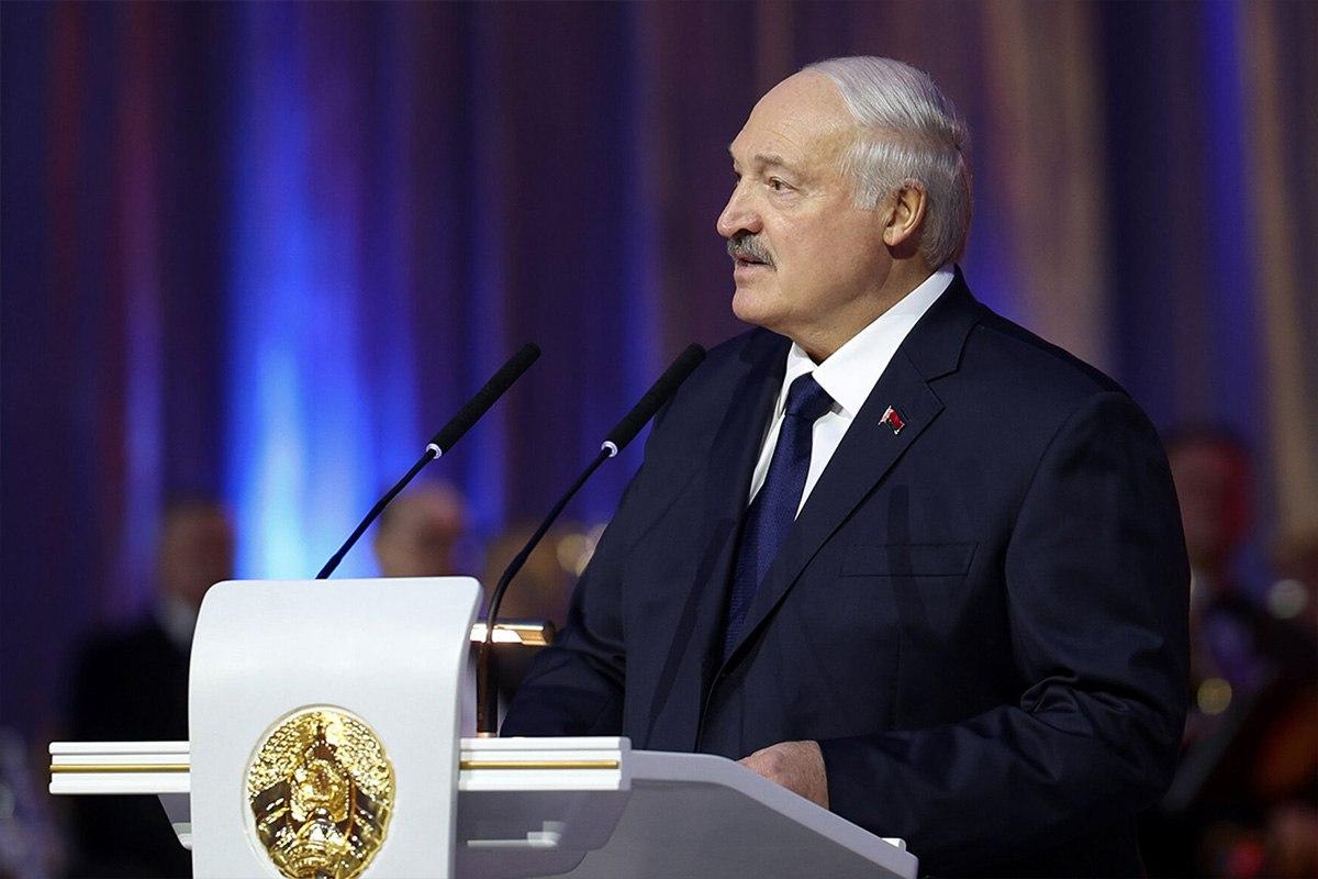 Киев был готов сдаться? Лукашенко раскрыл, кто уговорил Путина отвести войска от столицы в 2022-м