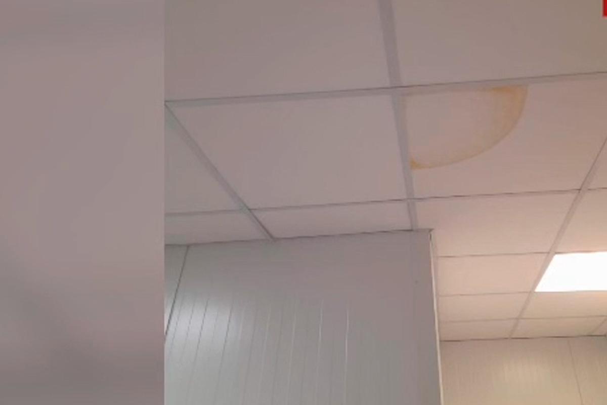 В Югре новая амбулатория за 200 млн рублей дала течь через год после ввода