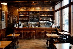 Бизнес вслепую: северодвинская кофейня пожаловалась на отсутствие диалога с властью, чиновники показали, где искать помощь