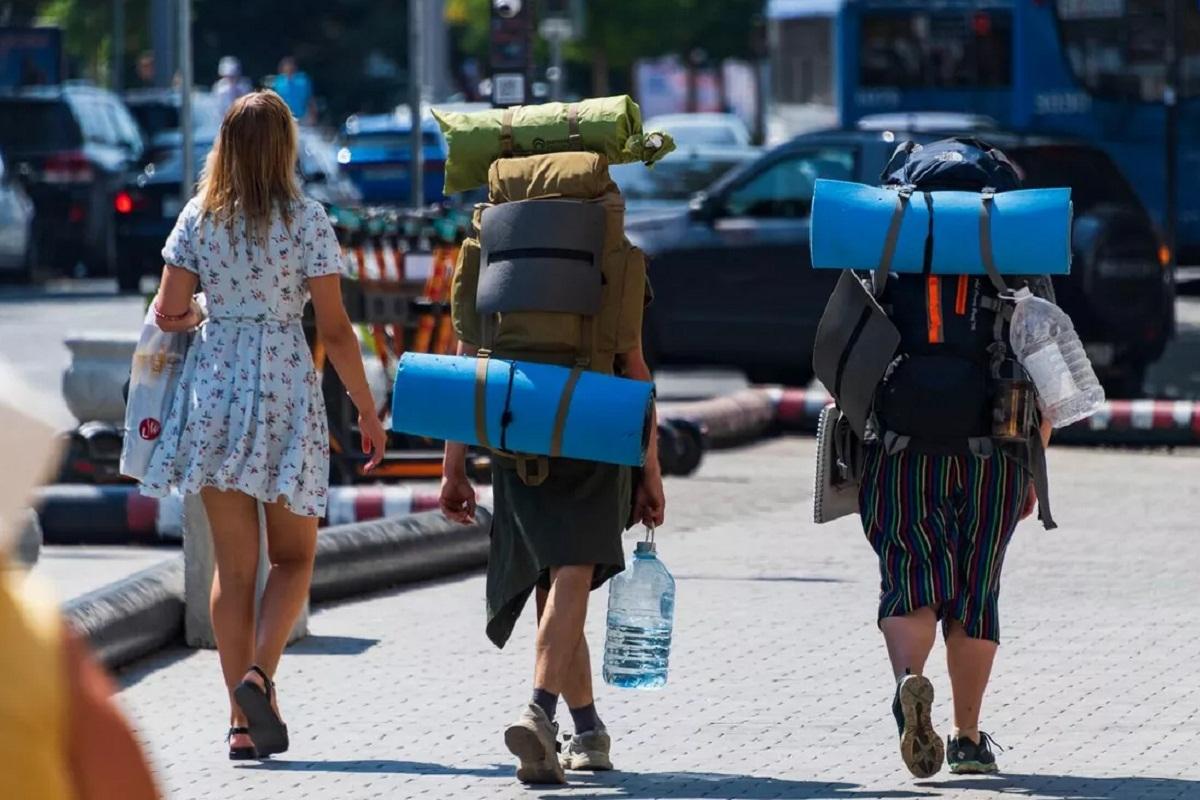Russians began to travel more often and spend more money on trips