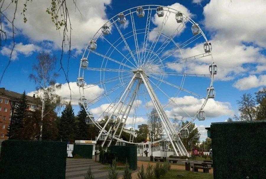 Колесо обозрения возвращается: что известно о новом 40-метровом аттракционе в Вологде