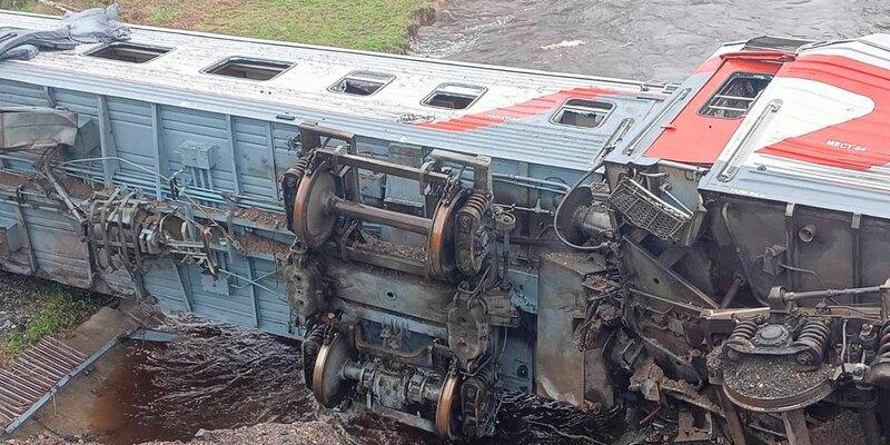 Russian Railways has confirmed the deaths of two people in the derailment of the Vorkuta-Novorossiysk train in Komi