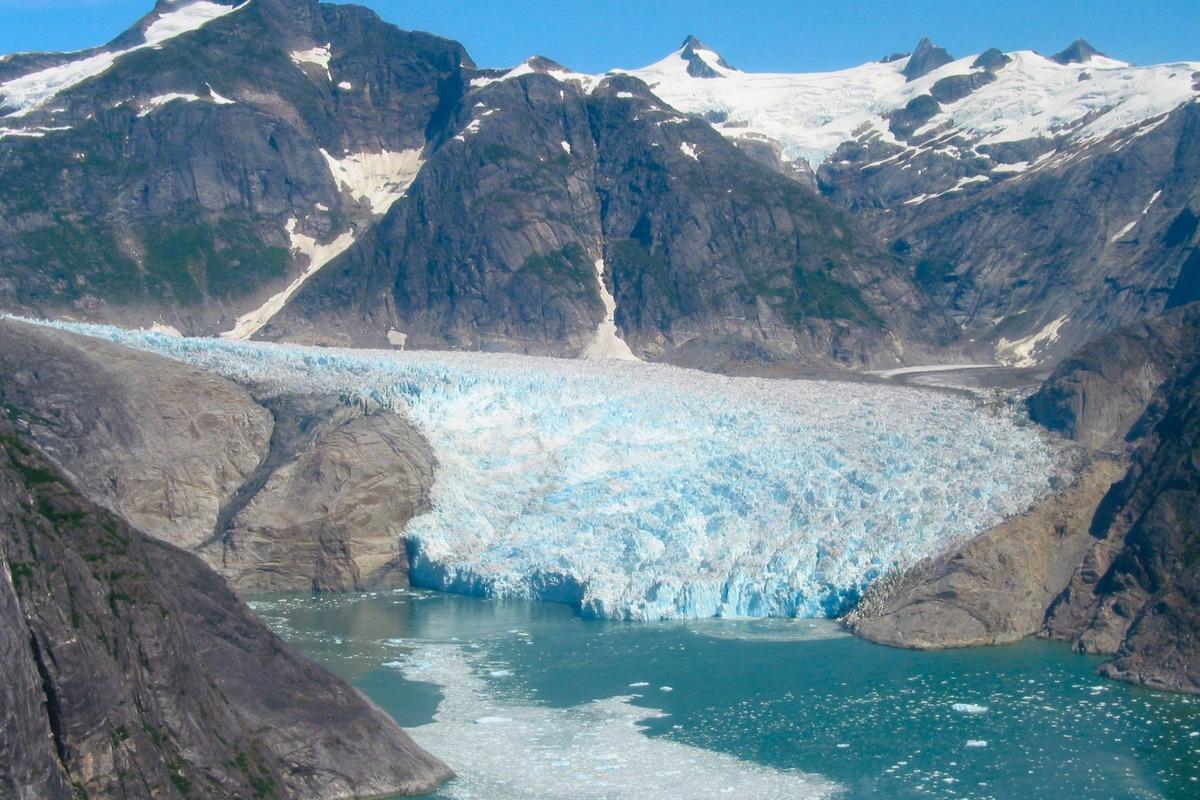 Ледники на Аляске тают гораздо быстрее, чем это происходило ранее