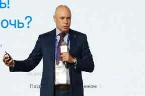 Артамонов призвал нефтяные компании честно раскрывать данные о дефиците бензина