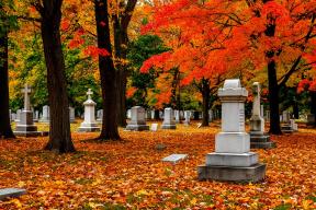 Под Судаком исчезнувшую мать двоих детей хоронили в закрытом гробу