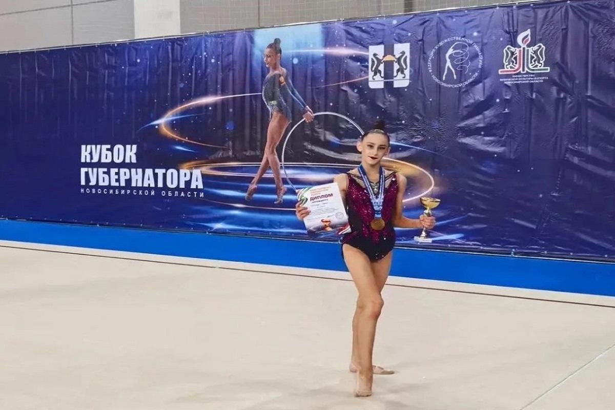 Хакасская спортсменка победила на межрегиональных соревнованиях в Новосибирске