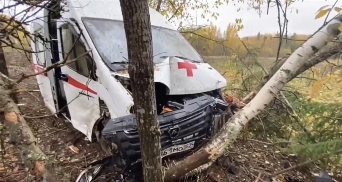 В Новгородской области работники скорой помощи пострадали во время ДТП