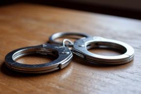 Вор в Кузбассе сжег штаны с деньгами, но все равно попался