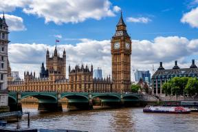 Новое поколение Британии не узнает вкуса сигарет