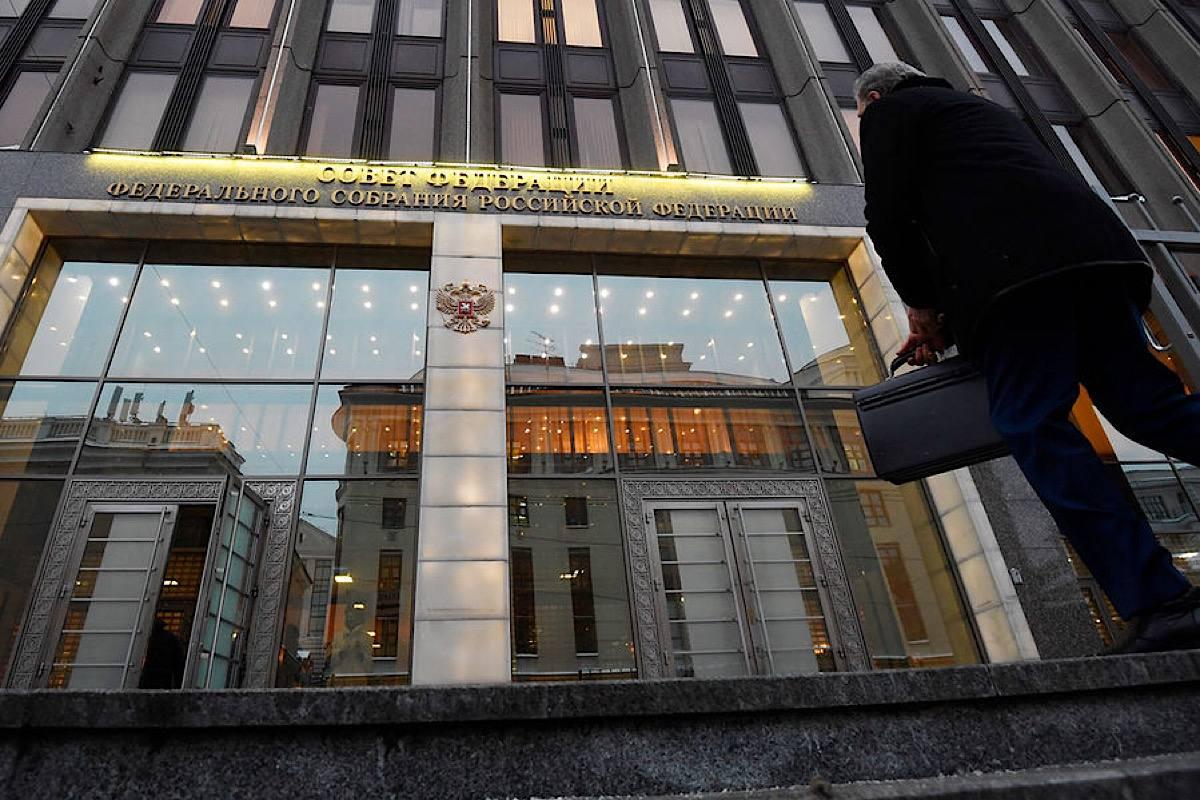 В Совфеде одобрили закон об исполнении решения о призыве на срочную службу